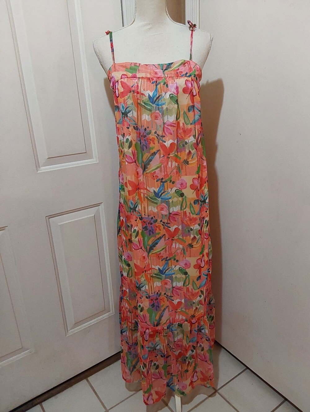 🌺 NWT World Market Floral Maxi Dress with Multicolor Print